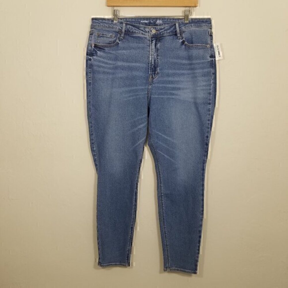NWT Old Navy Rockstar High-Rise Super Skinny Secret-Slim Pockets Jeans Plus 18